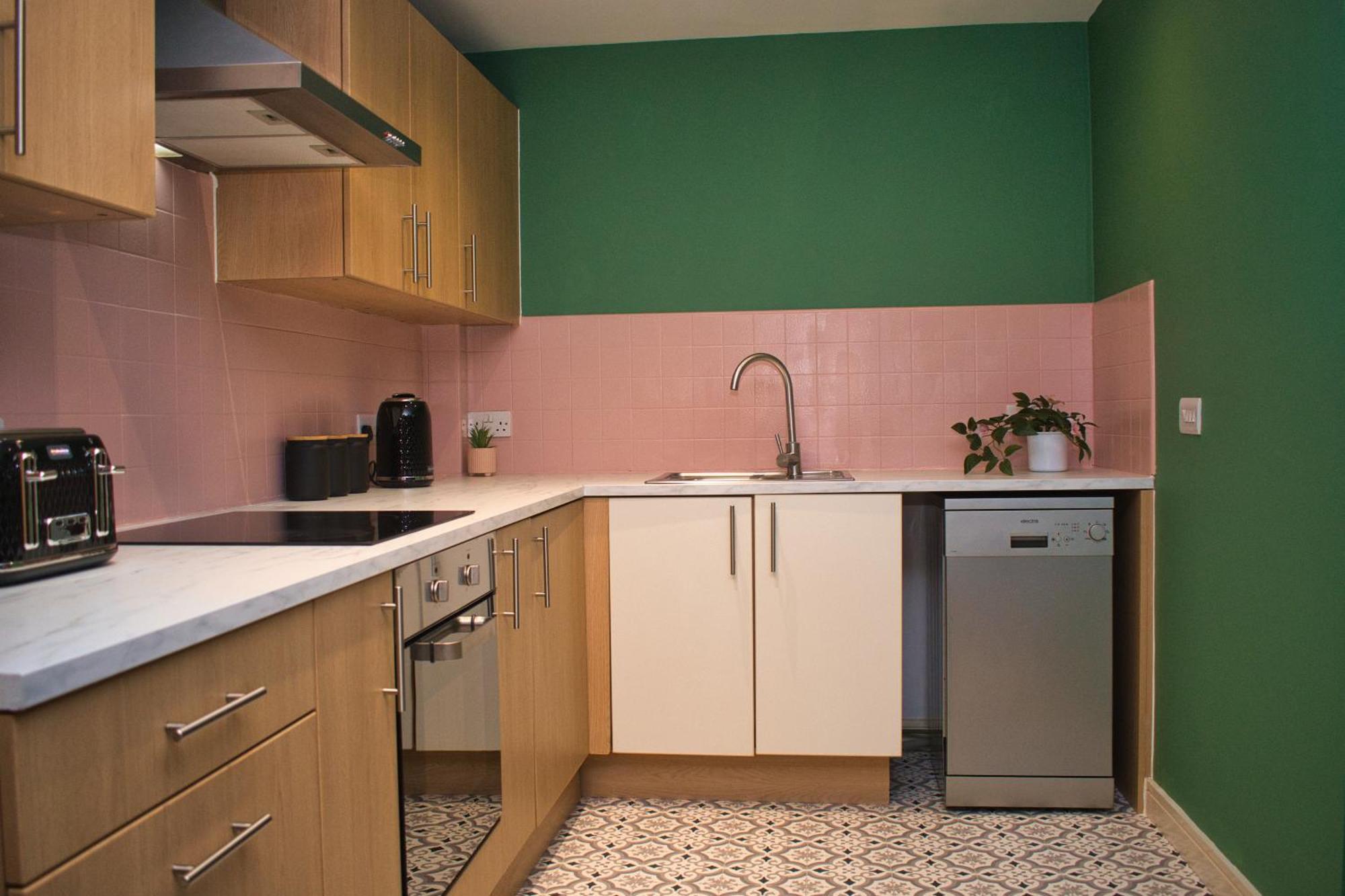 Spacious City Centre Apt - Free Parking - Ao Arena Manchester Buitenkant foto