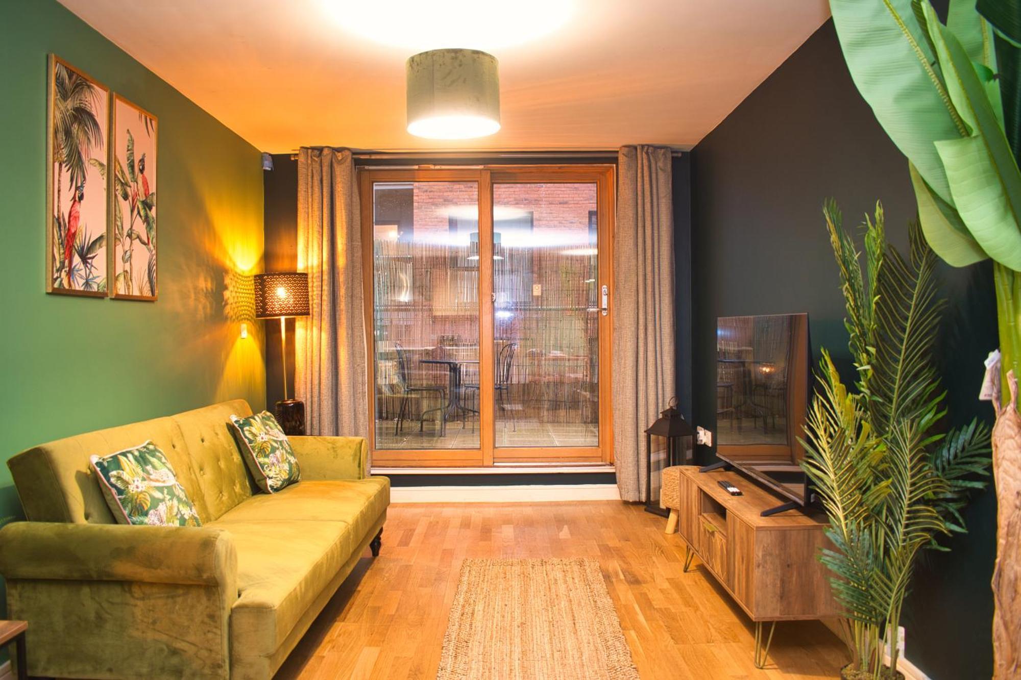 Spacious City Centre Apt - Free Parking - Ao Arena Manchester Buitenkant foto
